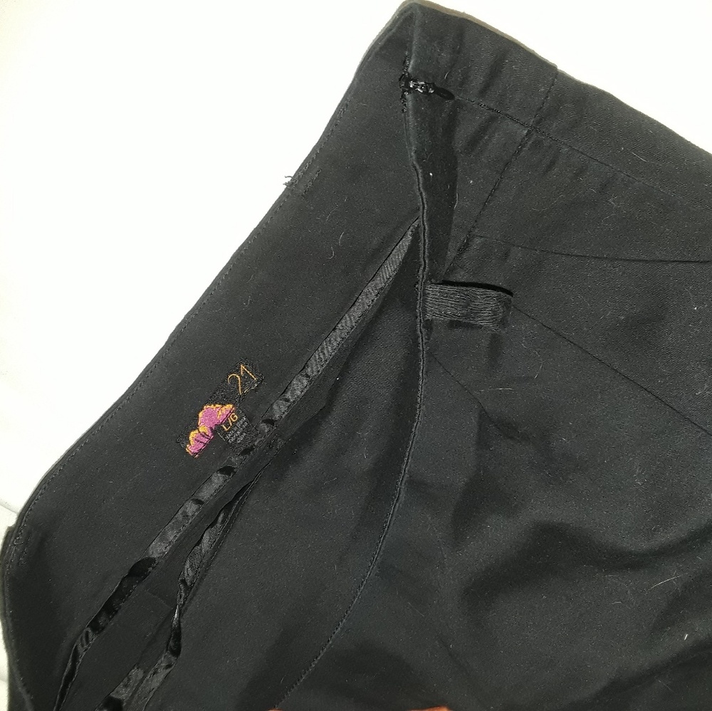 Two black skirts - Picture 3 of 4